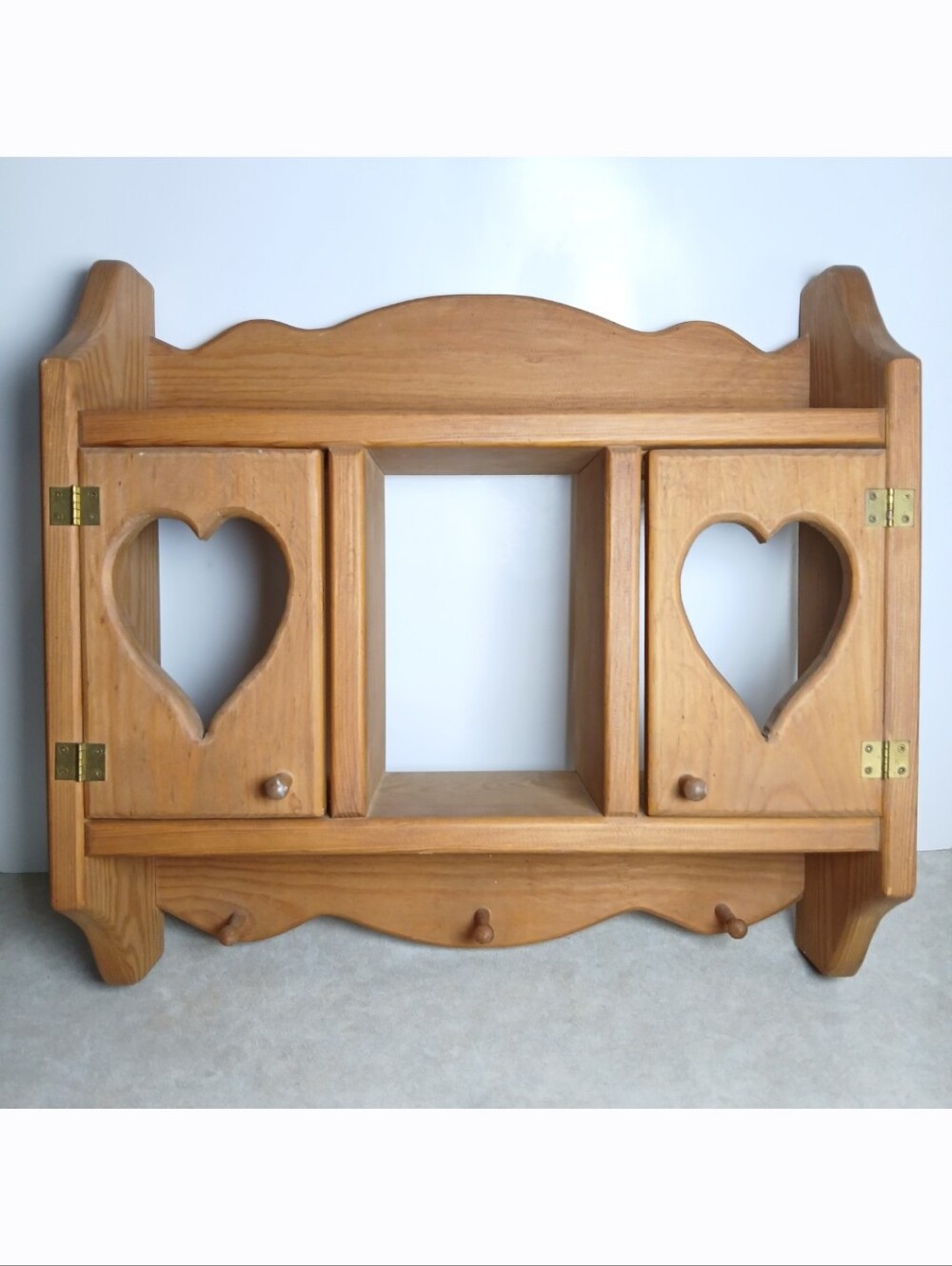 Vintage Wood Cut-Out Heart Cabinet Shelf 3 Hooks Wall Decor Cottagecore Country